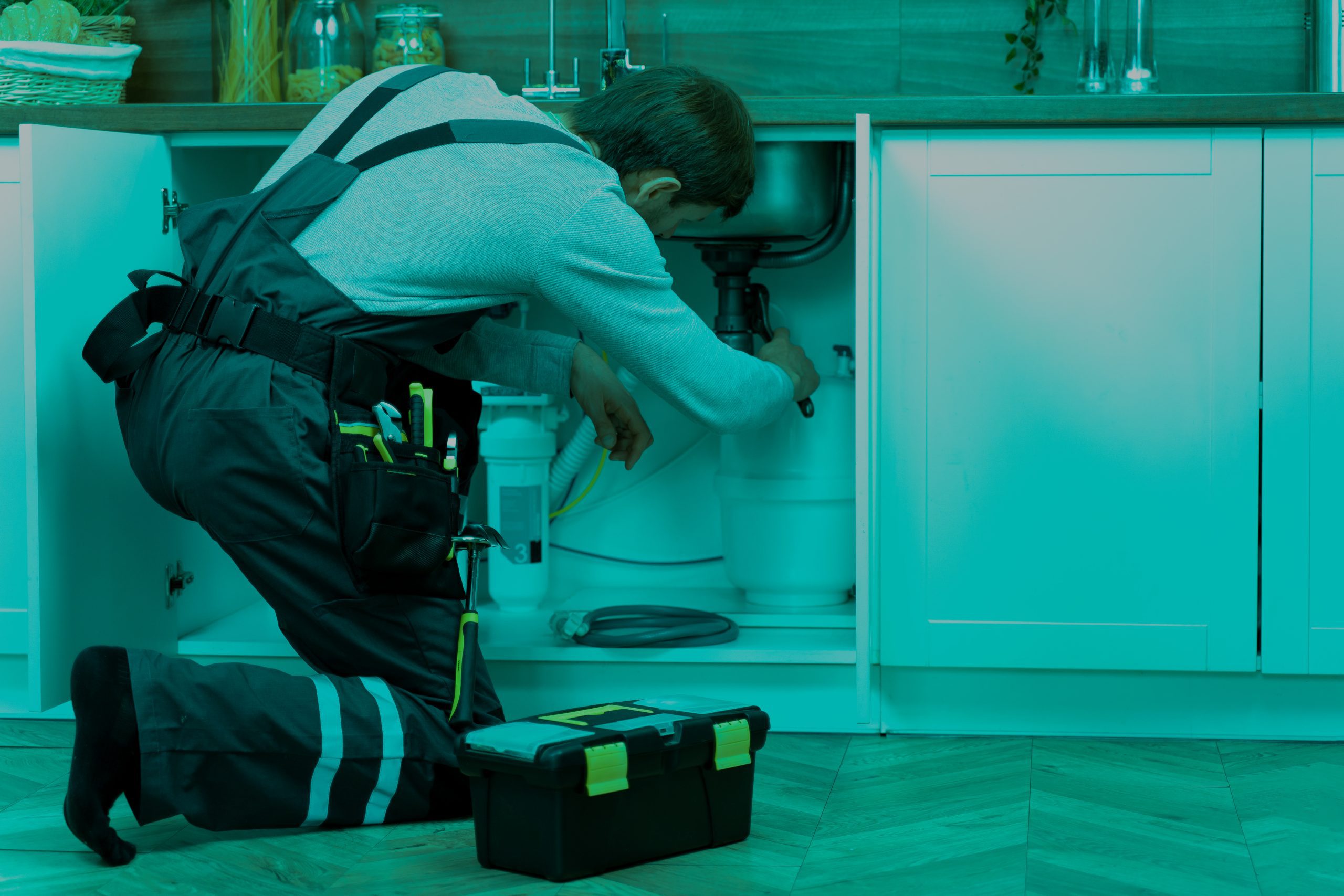 reparacion-trabajador-mantenimiento-servicio